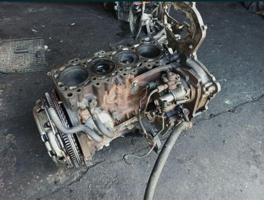 Мотор двигун Nissan X-trail ікс треіл 2.2 + коробка передач