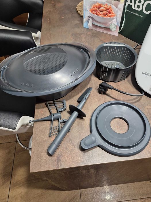 Thermomix  Tm5 używany  plus osprzęt