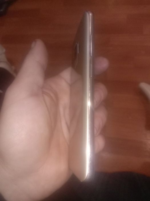 Samsung s9 на запчастини