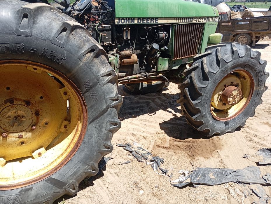 John deere 2140  4x4