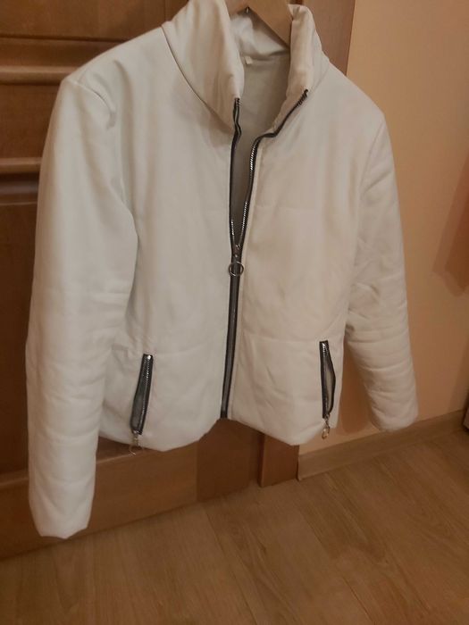 KURTKA damska, biała/beżowa/mleczna, rozmiar xl, bez kaptura. Płaszcz