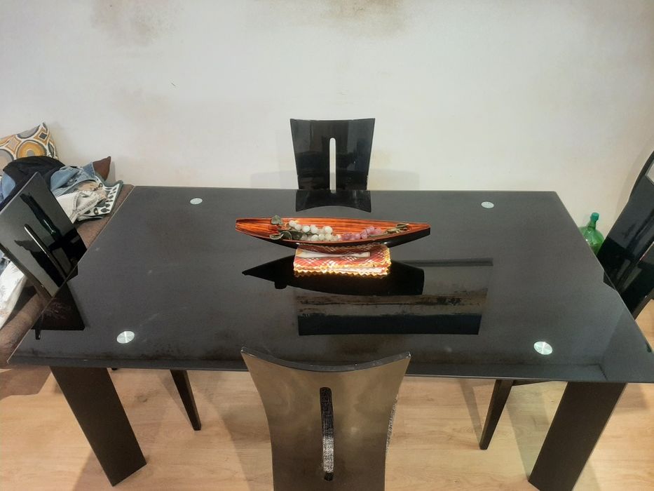 URGENTE Mesa sala em vidro com cadeiras