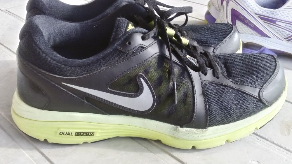 Coleção sapatilhas 41/42/44/45 originais verdadeiras como novas