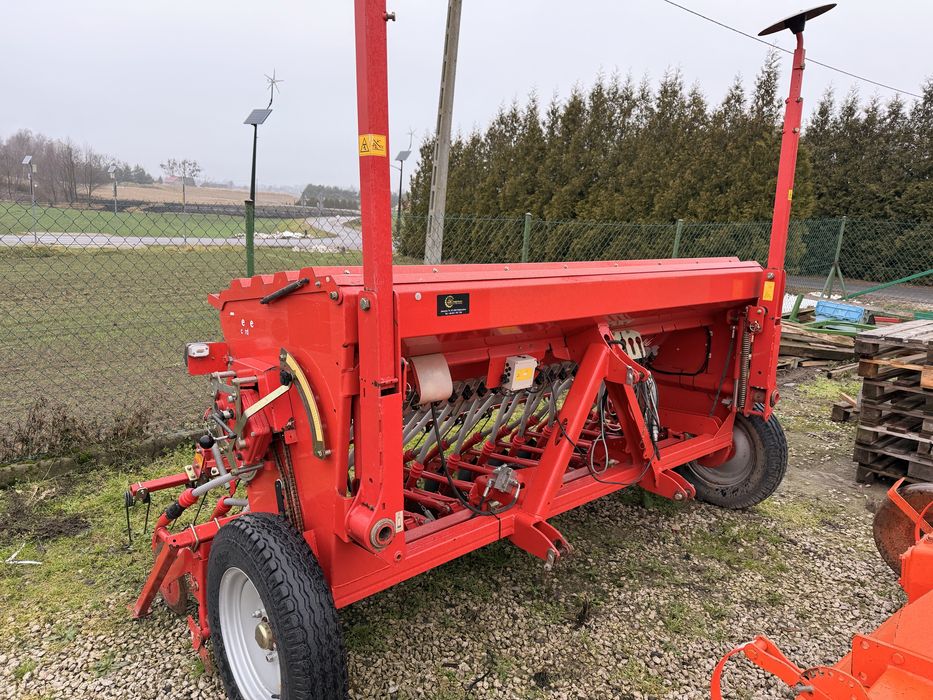 Siewnik zbożowy Kverneland M-drill Pro, talerzowy