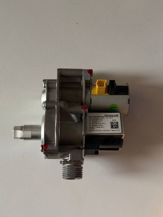 vaillant,Saunier Duval zawor gazowy VK8515mr4506