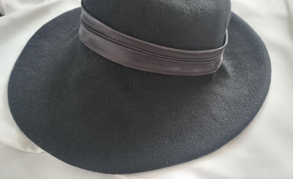 Kapelusz wełniany czarny