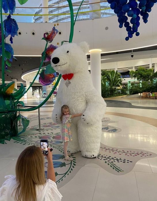 Привітання від білого ведмедика, панди, ведмедика Тедді або зайки. Най
