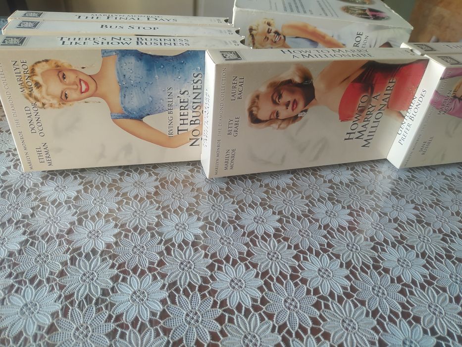 Marilyn Monroe The Diamond Collection. 6 kaset VHS.