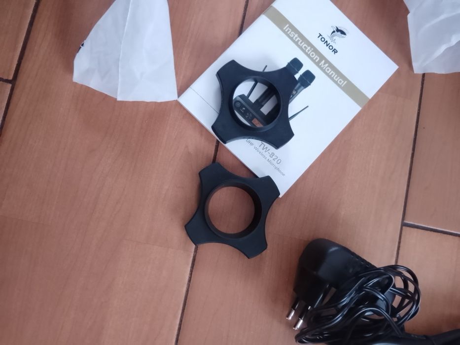 Приймач бездротової мікрофоном системи Tonor TW-820