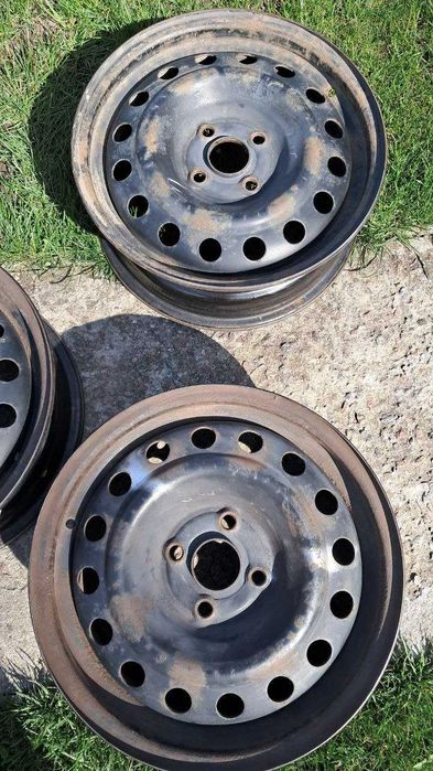 Продам б/у диски автомобільні R15 W6 PCD4x100 ET45