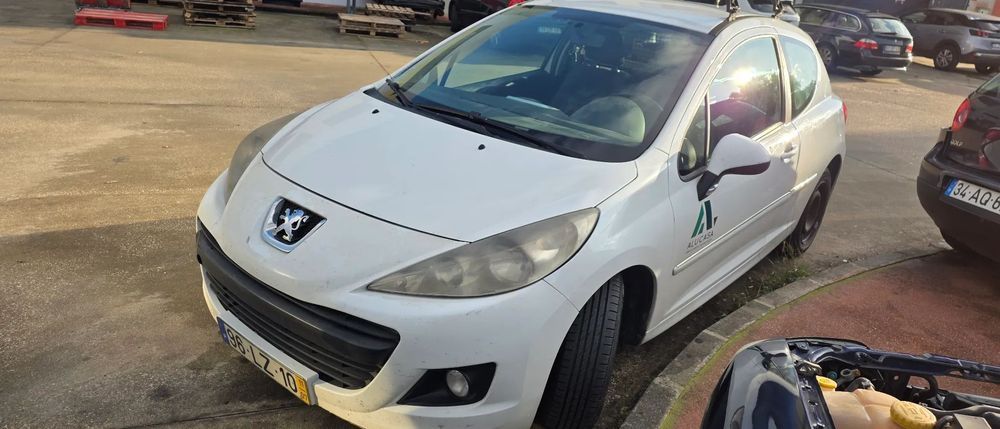 Peugeot 207 1.4Hdi de 2011 para peças