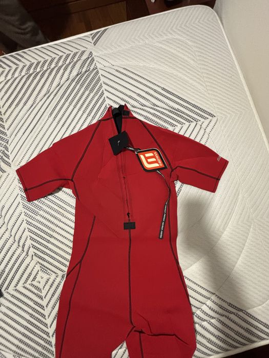 Fato de surf ou bodyboard