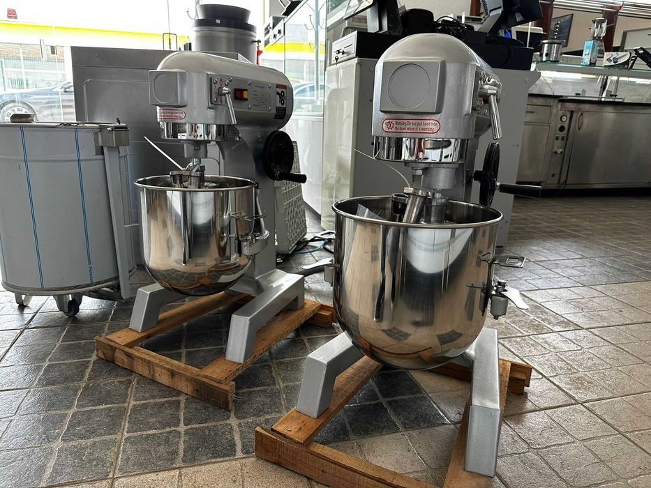 ACM1608 - Batedeira Planetária 15L - NOVA