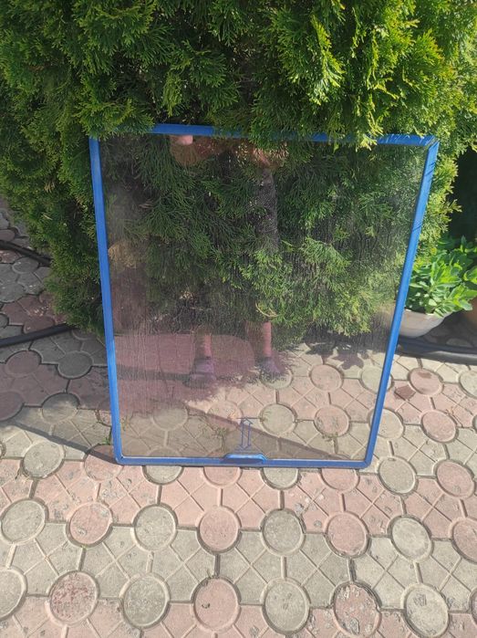 Продам скло на холодильний ларь