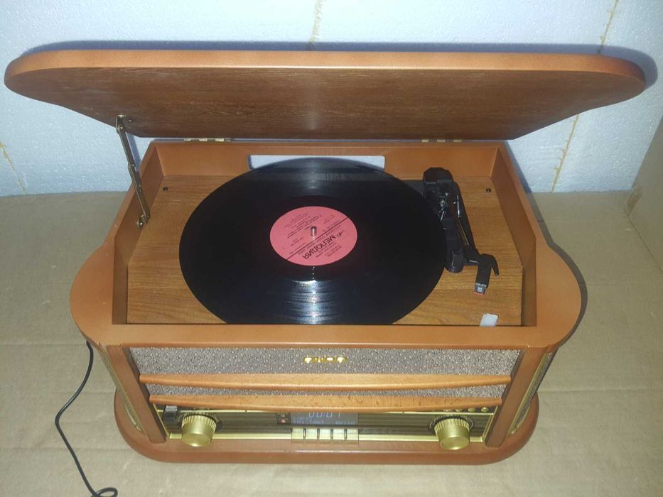 Проигрыватель виниловых пластинок auna Belle Epoque 1908.Звук топ