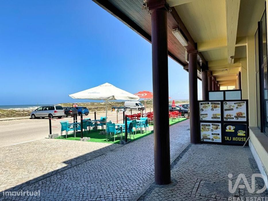 Loja / Estabelecimento Comercial em Vieira de Leiria de 101,00 m2