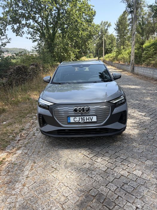 Audi Q4 - Etron