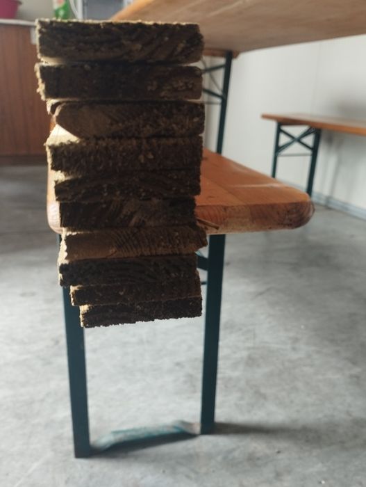 Tábua de madeira de pinho tratada com 105cm