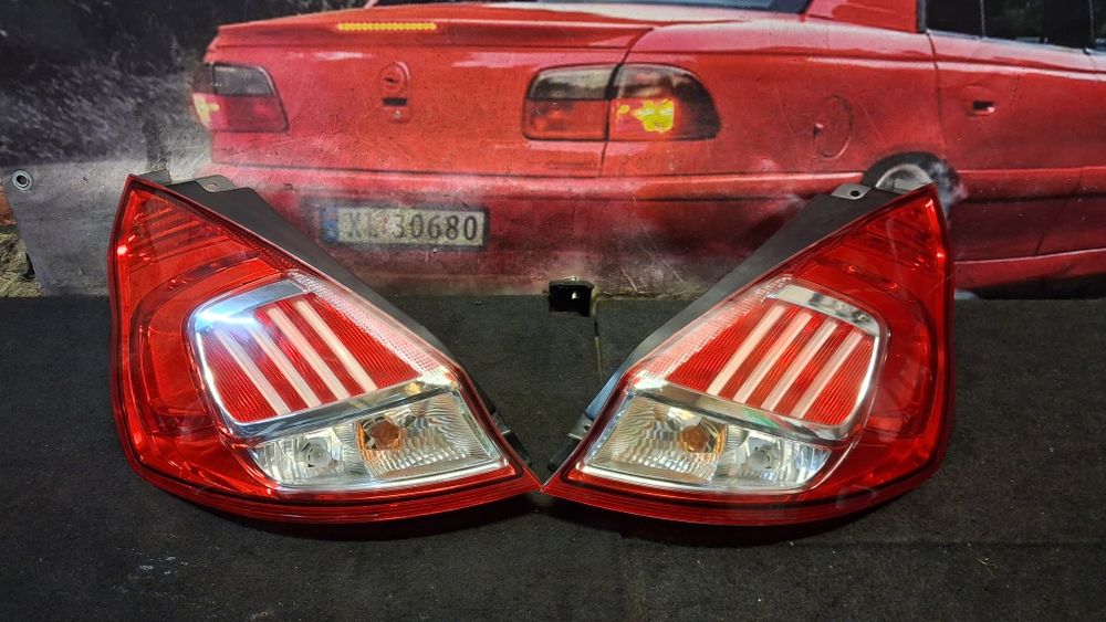 Стоп Габарит ліхтар лівий правий Ford Fiesta 7 хетчбек рестайлінг