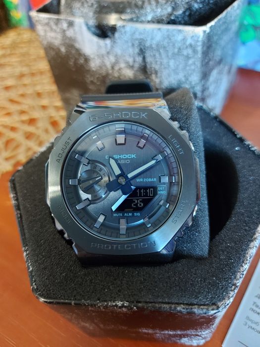 Продам мужские наручные часы Casio G-SHOCK Classic GM-2100N-2AER