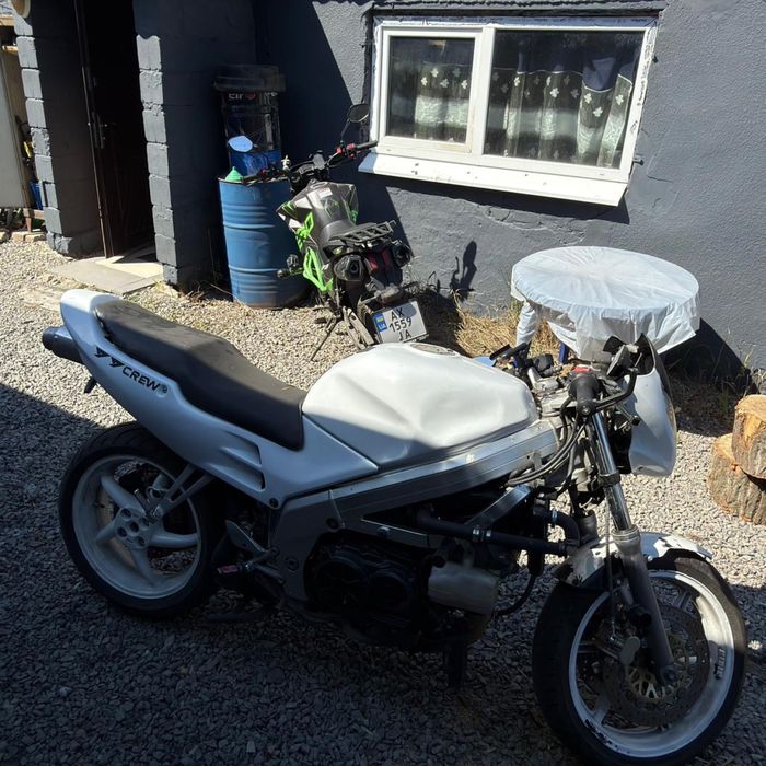 Продам Honda vfr 750