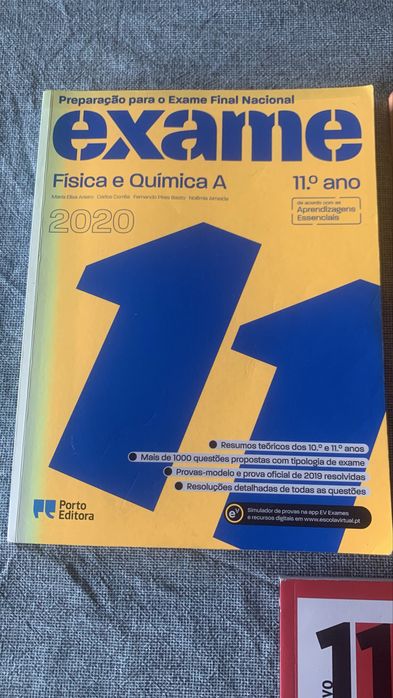 Manuais de apoio 11 ano FQ