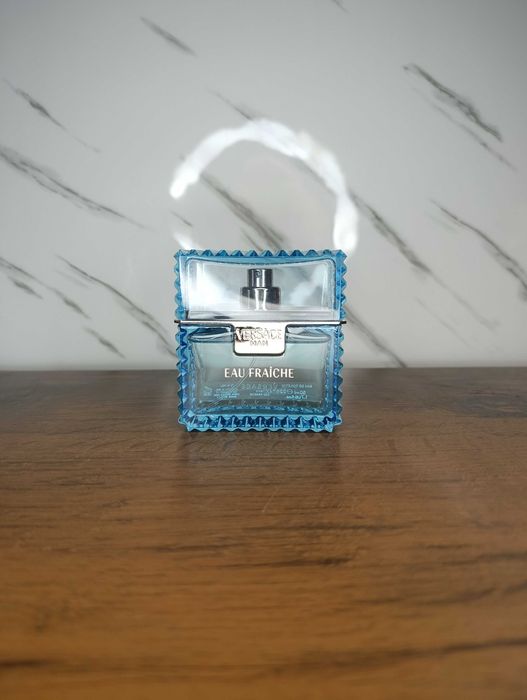 Versace Man Eau Fraîche Eau de Toilette оригінал