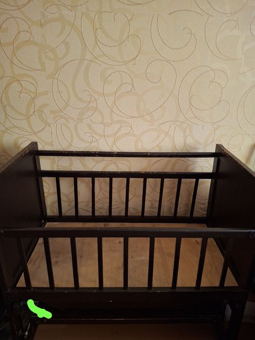 Дитяча колиска для діток до 1-2роки