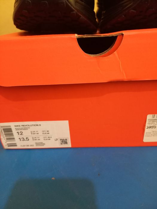 Кроссовки Nike  46 р.новые