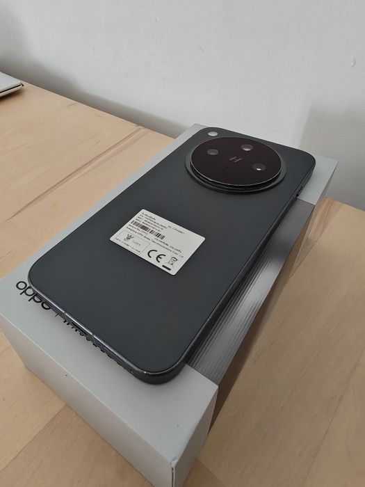 OPPO FIND X8 Para Venda