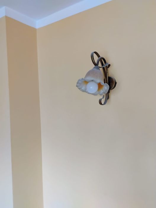 Sprzedam lampę scienna