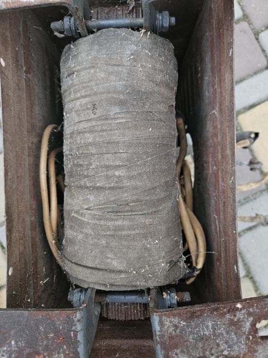 Трансформатор 3 фазний 380/220×36/37.5в алюміній.