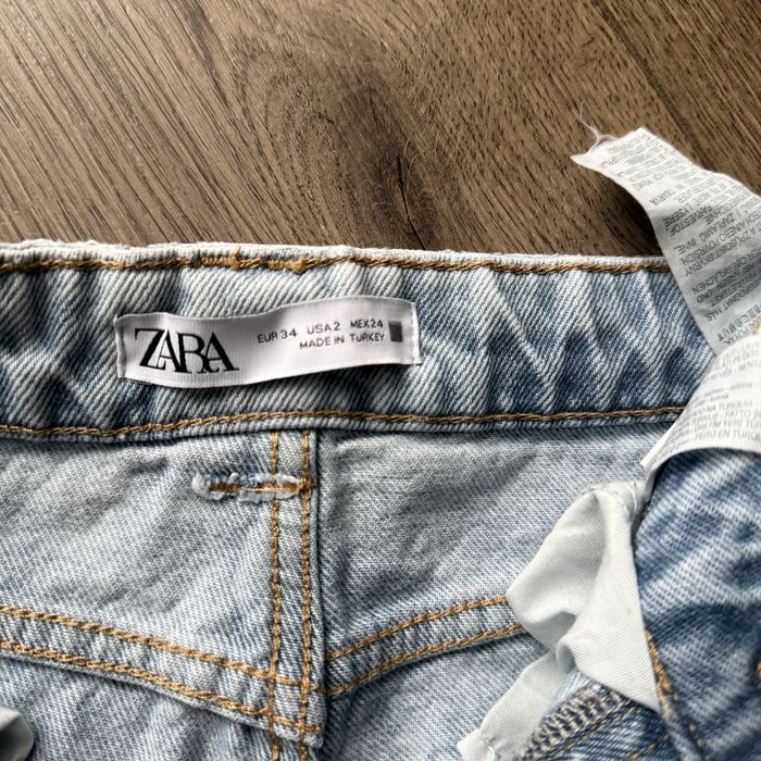 Jeansy ZARA z dziurami
