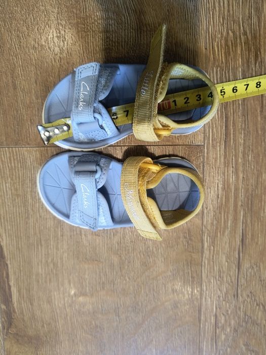 Босоніжки Clarks 22