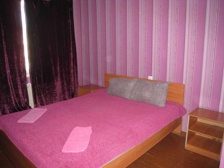 Кімната  Готель "Сміла"