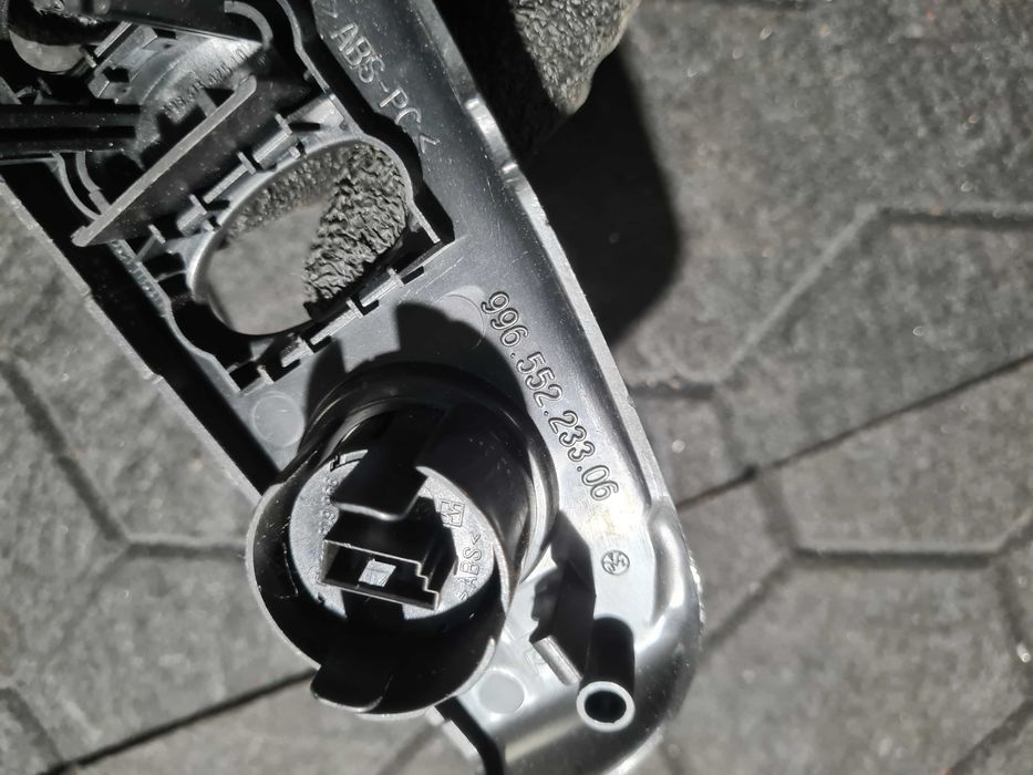 Porsche 911 4S 996 ramka radia deska rozdzielcza