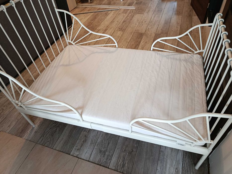 Łóżko Ikea Minnen (rosnące)