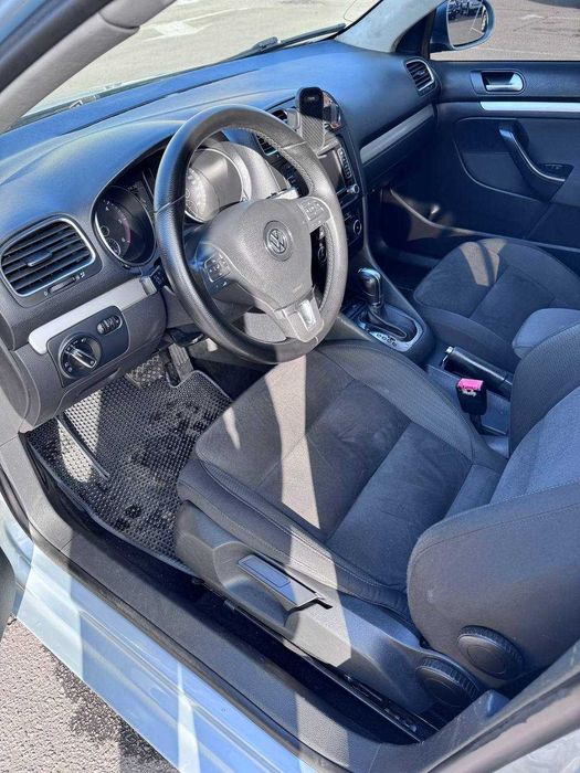 Volkswagen Golf 2011