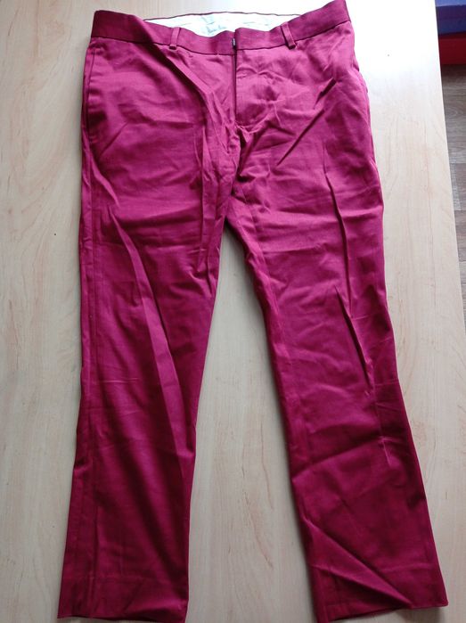 Брюки, штани яскравого бордового кольору, розмір s-m.