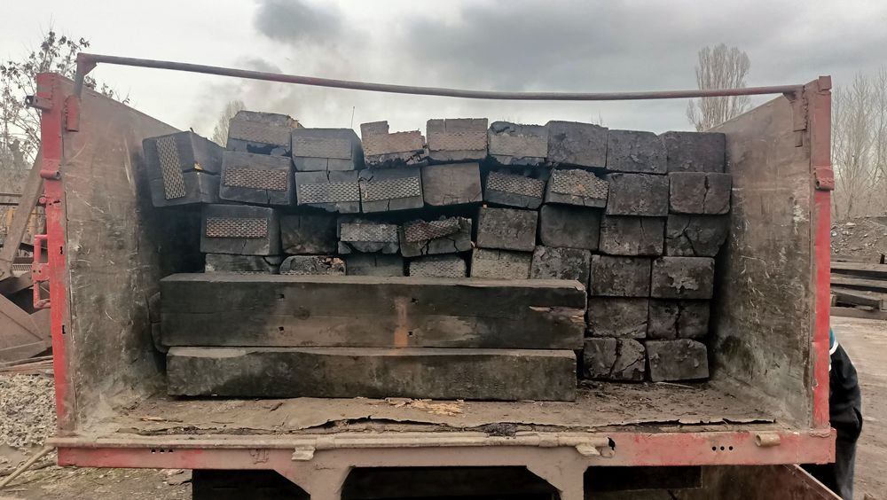 Шпала на дрова и для строительства