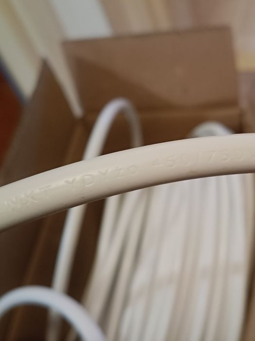 Przewód elektryczny YDY żo 3x2,5 750V NKT /100m 
Wybaczci