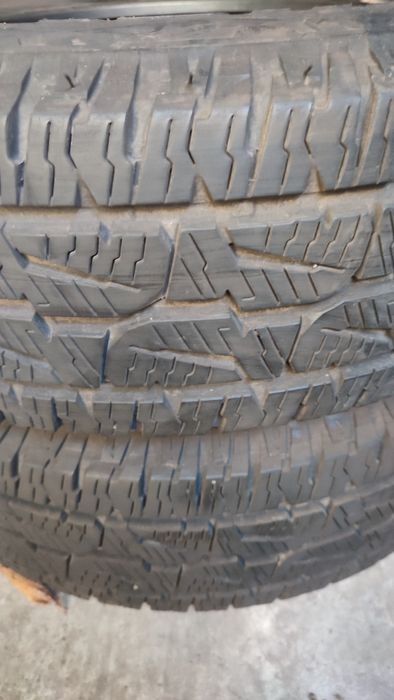 Bridgestone dueler a/t 215/65/16