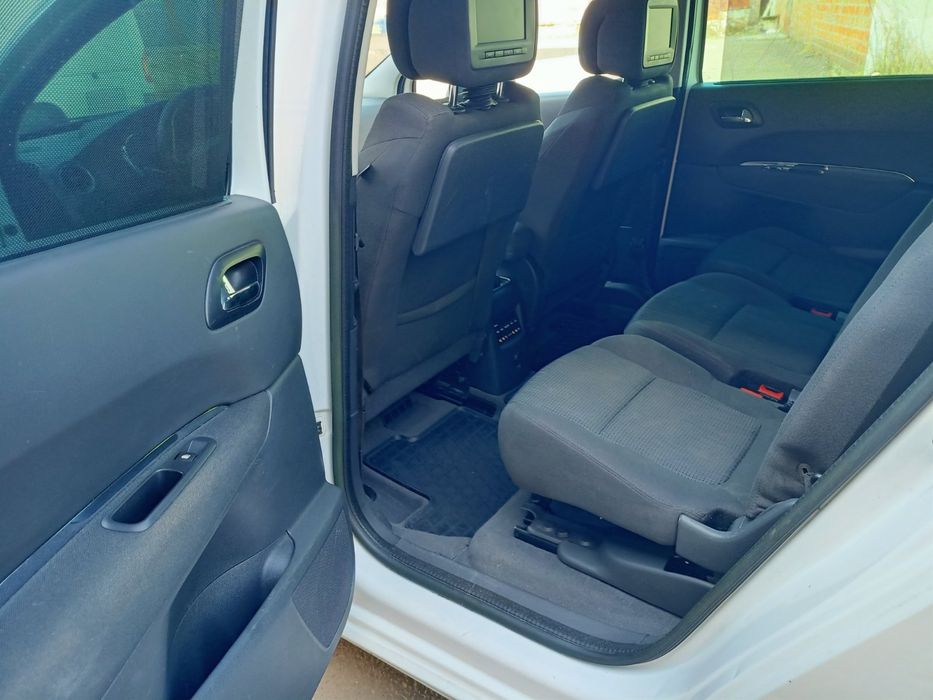 Пежо 5008 2012 рік, 1.6 дизель