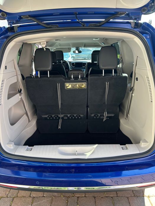 Chrysler Pacifica 3.6 Pacyfica benzyna 7 osób Monitory