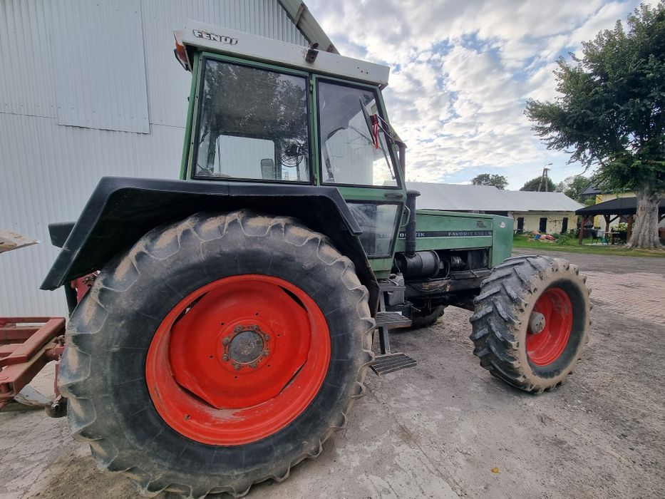 Ciągnik Fendt 610LS
