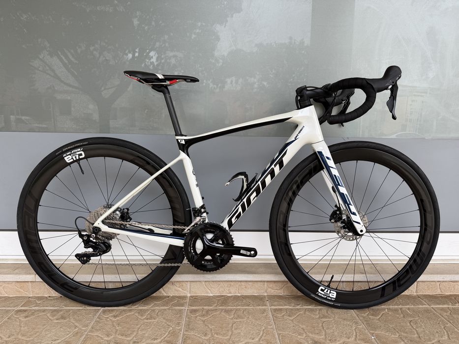 Bicicleta giant - rodas em carbono