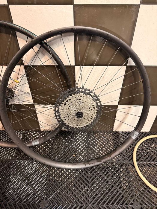 Par de Rodas 29” Megamo / BlackJack SL 30 ASY (Eixo Boost) + Cassete Shimano XT 12v