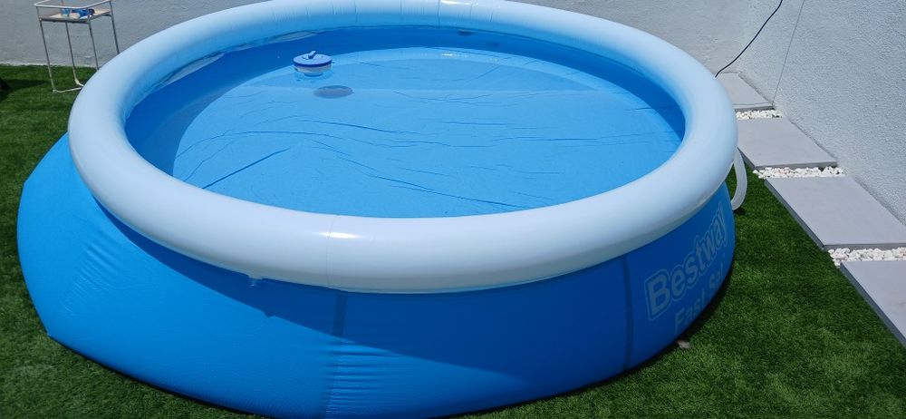 Piscina bestway 3metros por 76 de altura