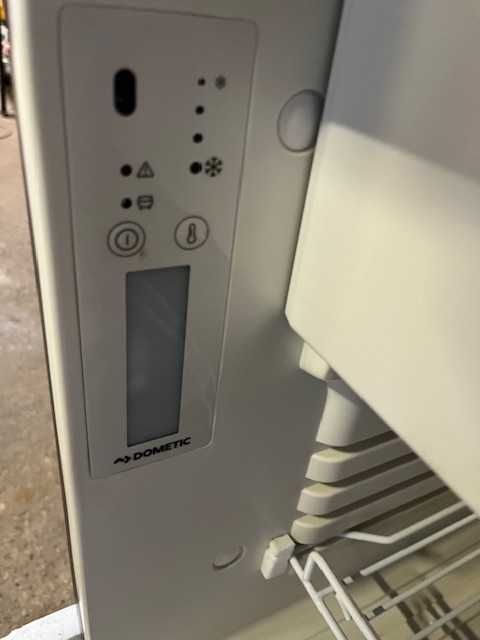 Frigorificos Barco de Recreio  12v e 24V   Dometic   Novo