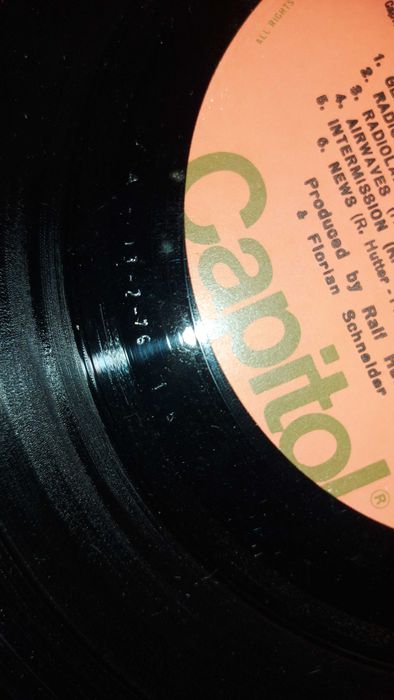 Kraftwerk – Radio-Activity (LP)